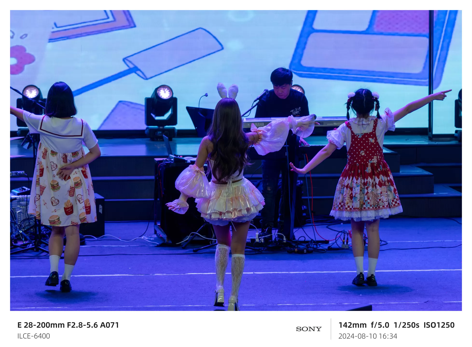 DSC02872--.webp DSC02872--.webp